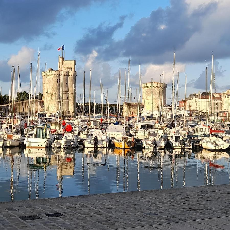 Un Hotel En Ville La Rochelle  Kültér fotó